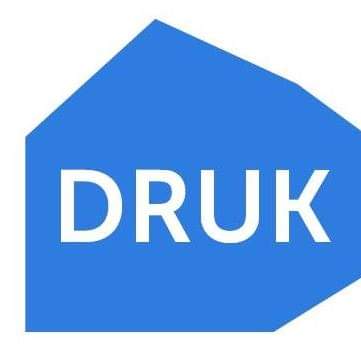 Logo van DRUK, bedrijvenverzamelplek met koffiebar en shop in Utrecht. Daasmaaktmee was in 2014 één van de initiators in het verkennen van het verhaal van deze plek voor de stad.